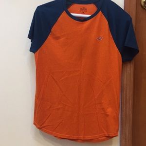 Hollister used small men’s tee shirt.